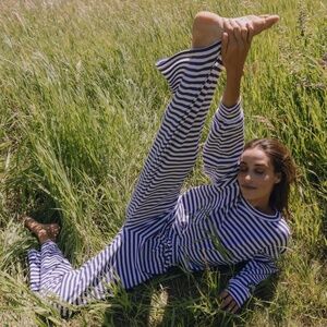 Daily Drills Navy Stripes set